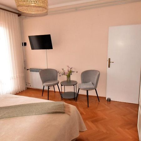 Guesthouse Kanjuo 믈리니 외부 사진