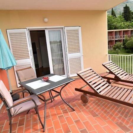 Guesthouse Kanjuo 믈리니 외부 사진