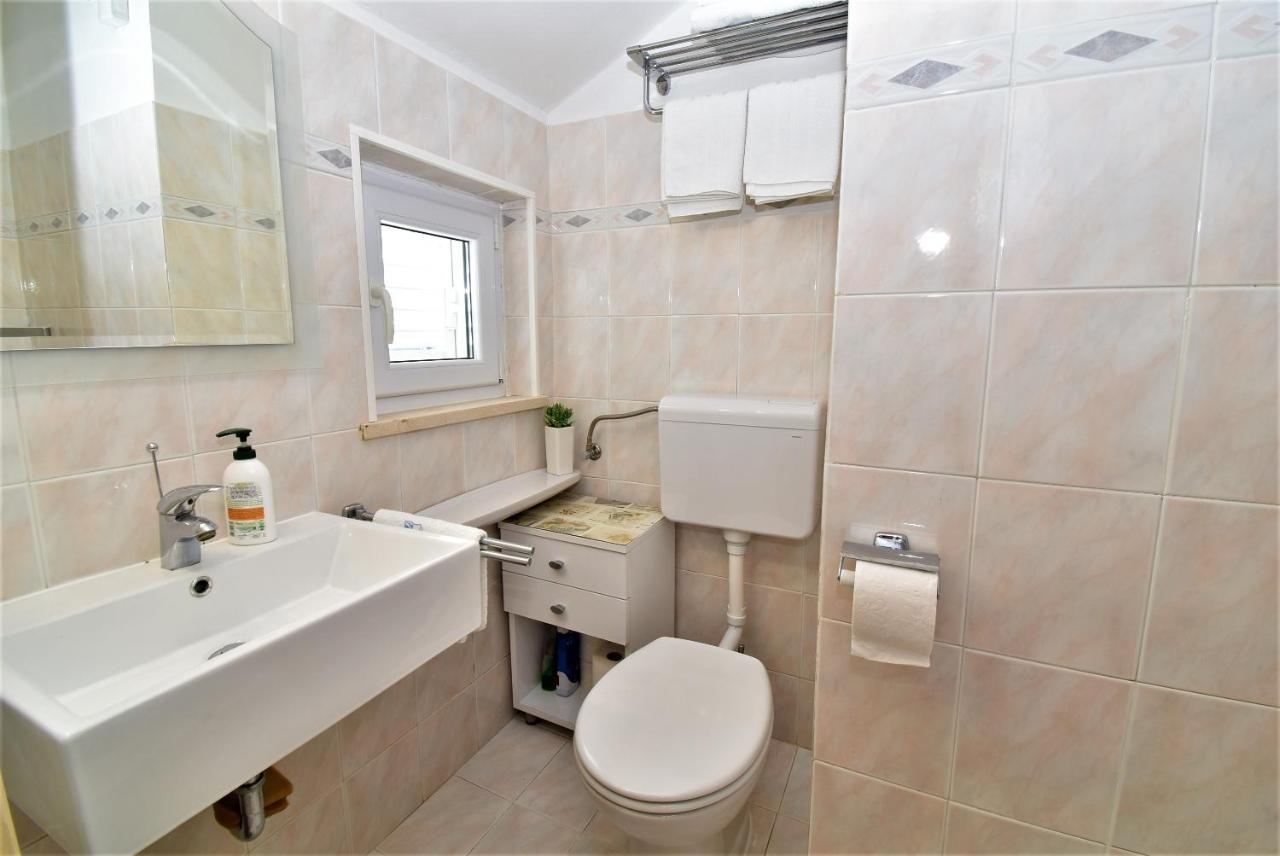 Guesthouse Kanjuo 믈리니 외부 사진